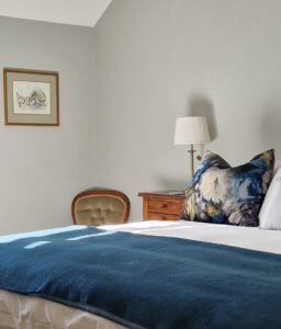 Coach and Manse, The Forum, Mountmellick, sleeps 4